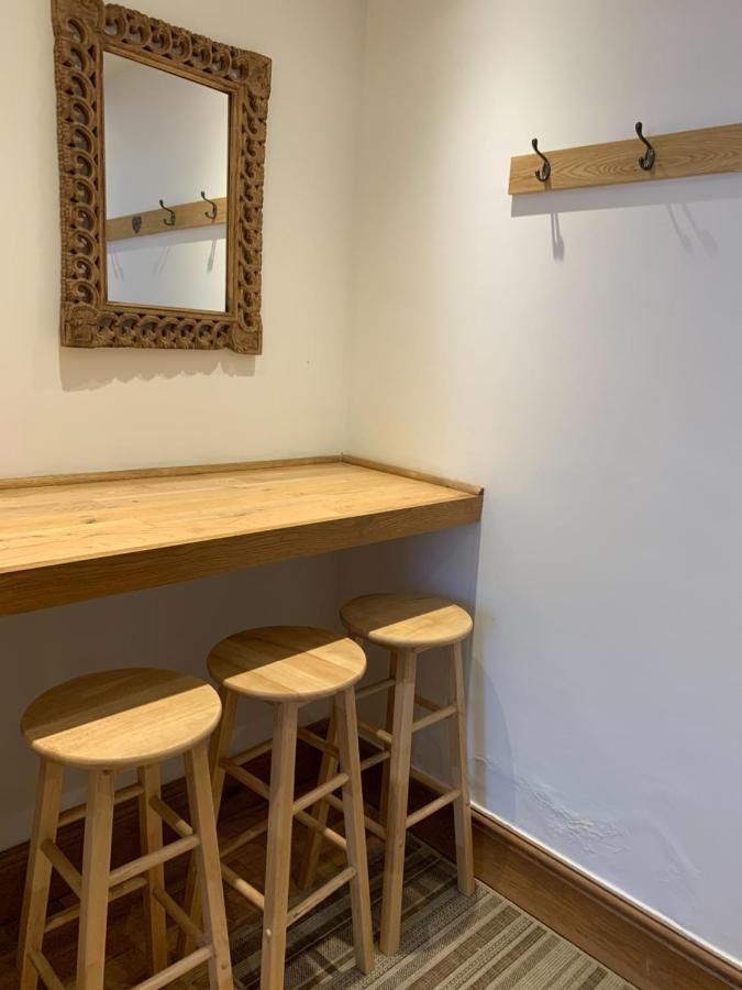 The Cottage At The Retreat Leek Extérieur photo